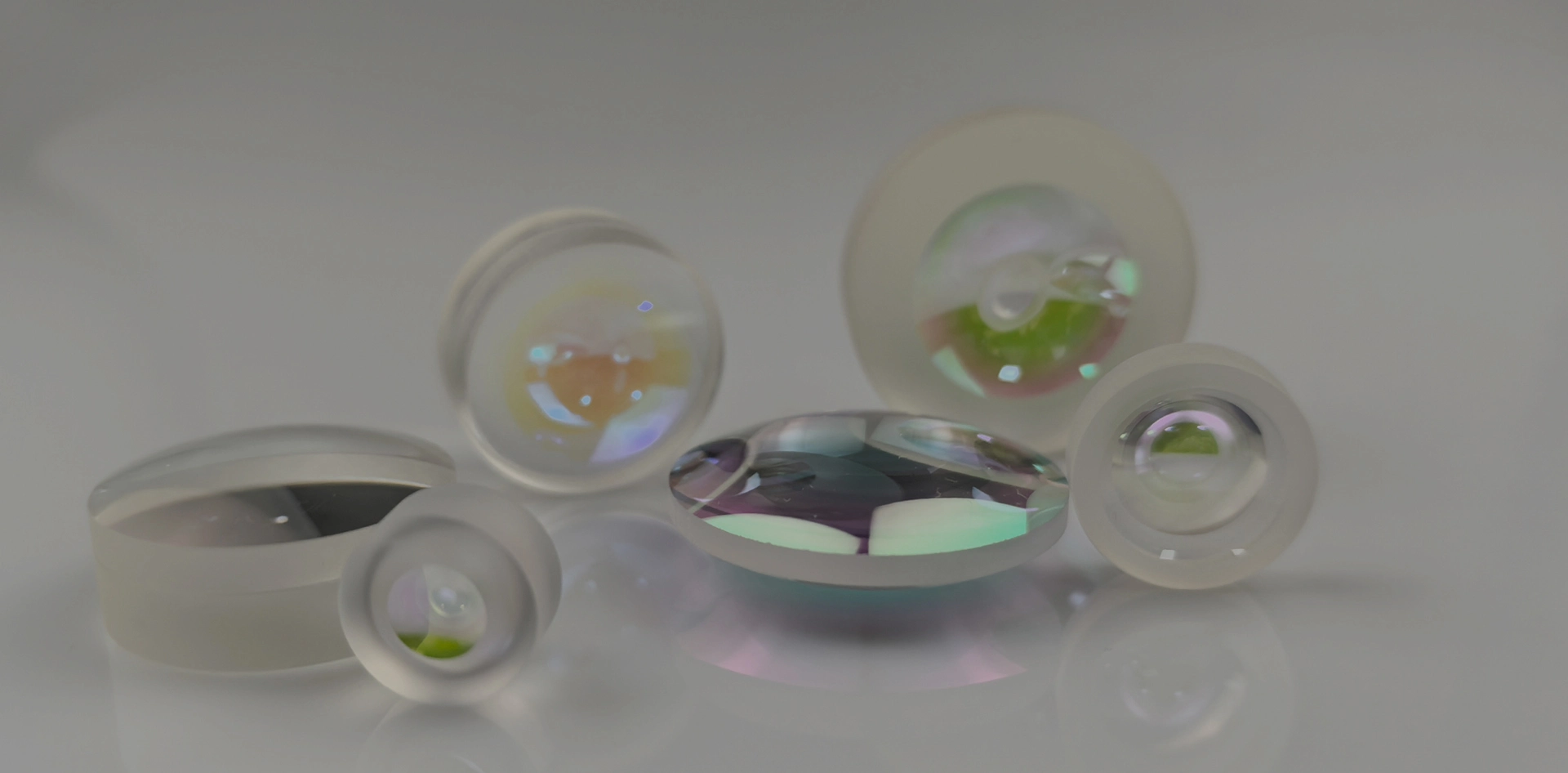 المواد البصرية